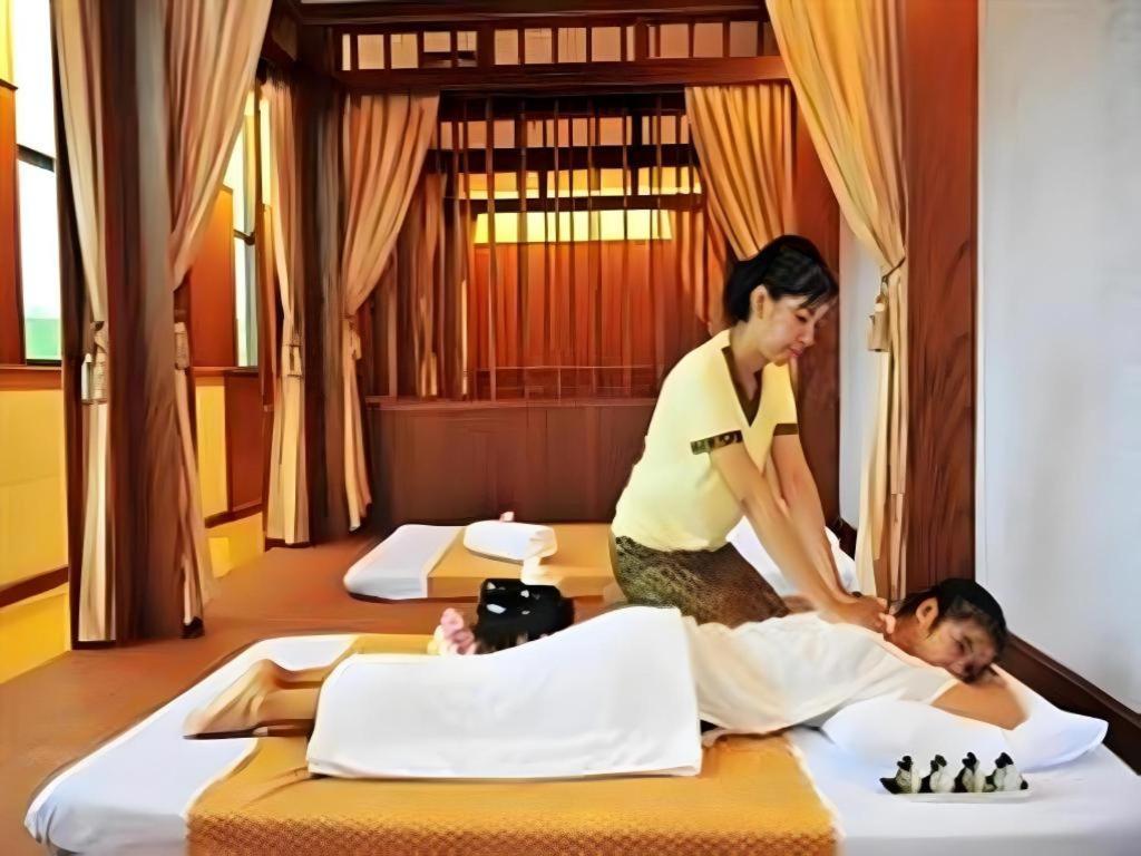 Green World Palace Hotel Songkhla Exterior foto